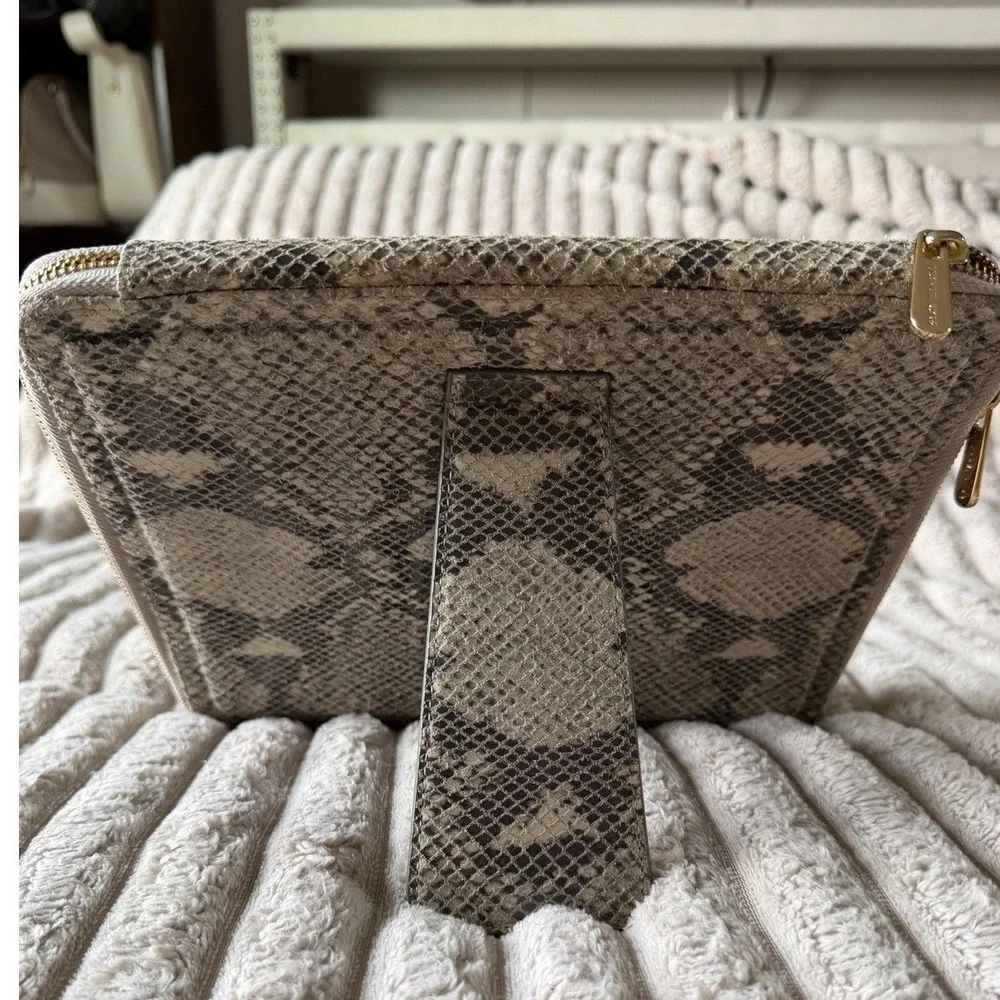 Michael Kors Snakeskin Embossed Zip‎ Around Tablet Case Grey Cream Gold Logo